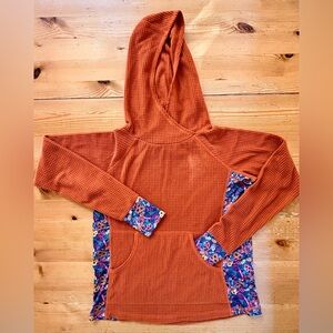 🌻 Youer women’s Climb On microgrid fleece hoodie, small.